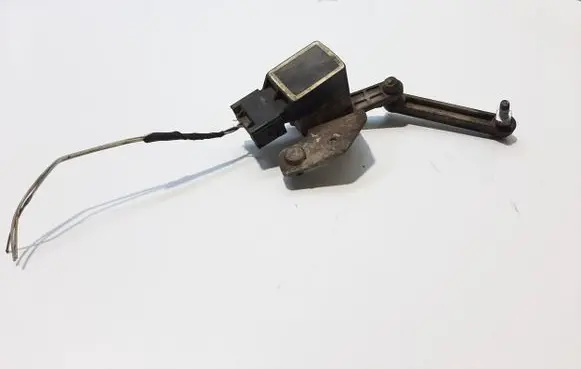 BMW 5 E60 E61 Headlight/headlamp level sensor 1093697