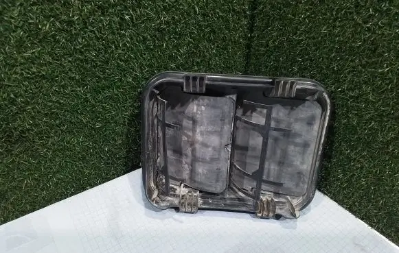 Renault Kangoo II Quarter panel pressure vent 93862182