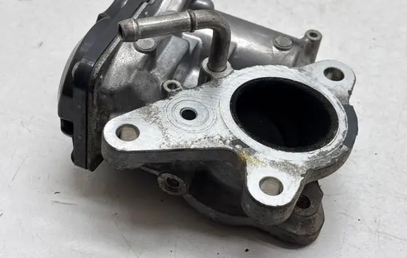 Nissan Navara D23 EGR valve 147109869R H8201353607 MN1501000341