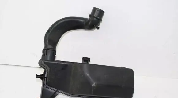 BMW X7 G07 Intake resonator 8575040