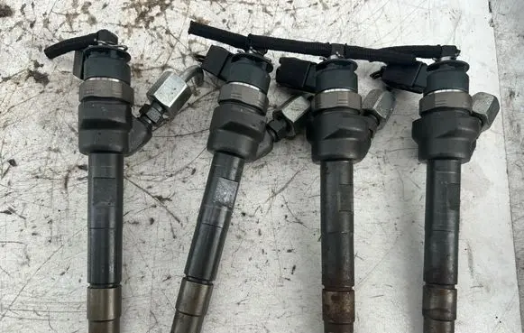 Mini One - Cooper R57 Fuel injectors set 0445110401 850690203