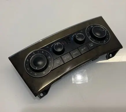 Mercedes-Benz C W203 Climate control unit A2038303085 9140010525 F341821