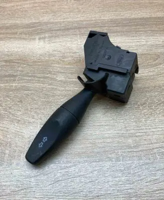 Ford Focus Indicator stalk 98AG13335AE Used