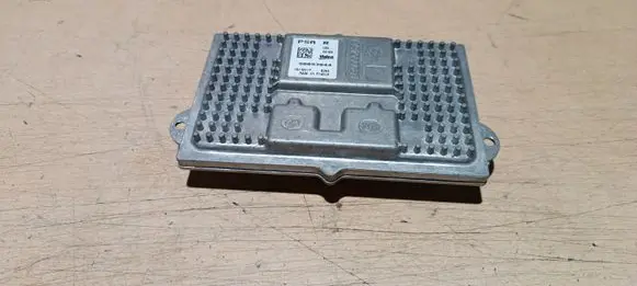 Peugeot 5008 II Headlight ballast module Xenon 90093044