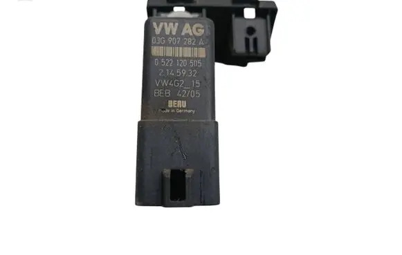 Skoda Octavia Mk2 (1Z) Glow plug pre-heat relay 03G907282A 0522120505 2145932