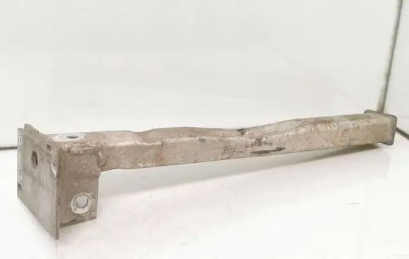 Peugeot 308 Front bumper shock/impact absorber 6002081
