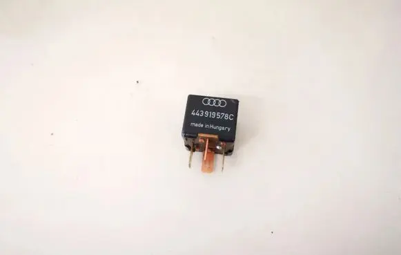 Audi A6 S6 C5 4B Other relay 443919578c 899519