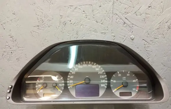 Mercedes-Benz E W210 Speedometer (instrument cluster) A2105400311 110008915009