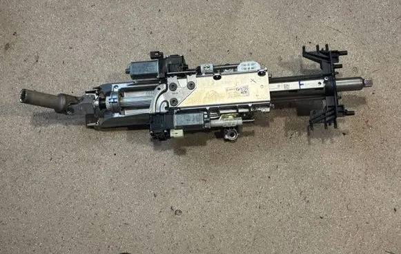 Steering wheel axle