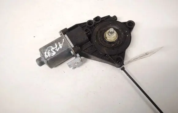 Hyundai i30 Rear door window regulator motor 824502r000 82450-2r000