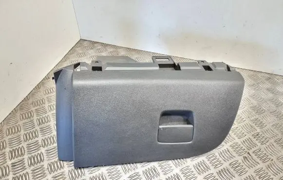 Opel Adam Glove box 39075104 30043236 30043237