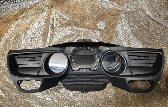 Citroen C5 Speedometer (instrument cluster) 9677285280 PE0003036 33619870093016