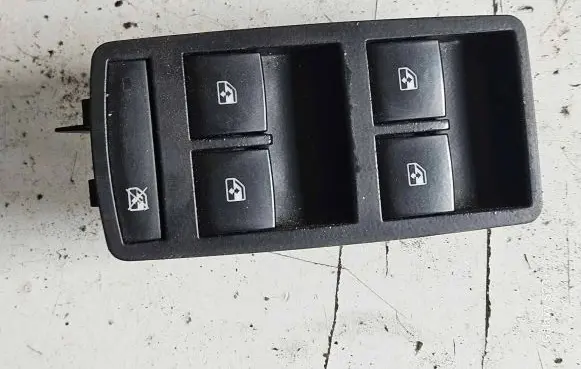 Opel Insignia A Electric window control switch 13222224