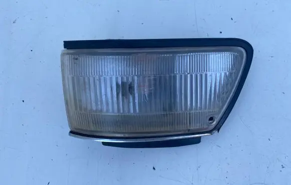 Toyota Corolla E90 Front indicator light 12289