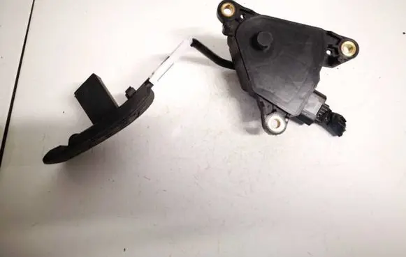 Nissan Note (E11) Accelerator throttle pedal 18002ax700