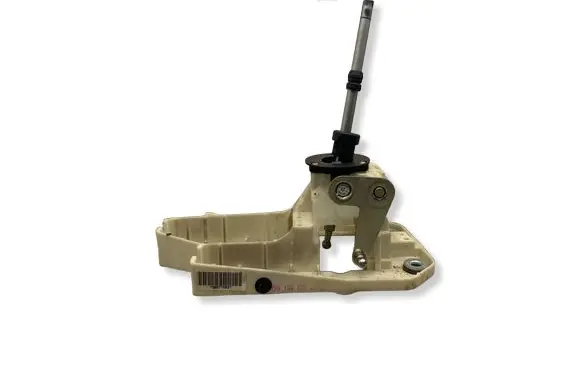Volvo S60 Gear shifter/selector 08677052