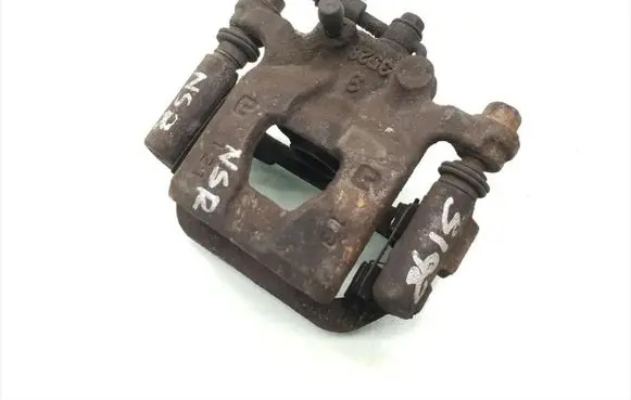 Nissan Juke I F15 Rear brake caliper