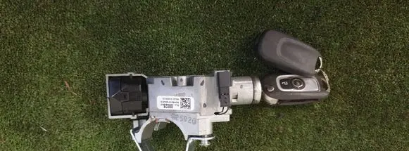 Opel Astra K Ignition lock 39033403