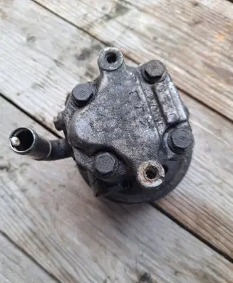 Volkswagen Sharan Power steering pump pulley 038145255B