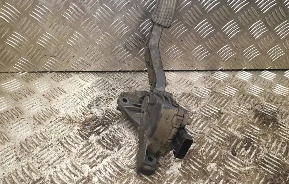 Mitsubishi Colt Accelerator throttle pedal A4543000304 6PV00886600 MN125792