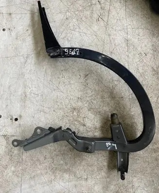Audi A6 S6 C7 4G Tailgate/trunk/boot hinge 4G5827301