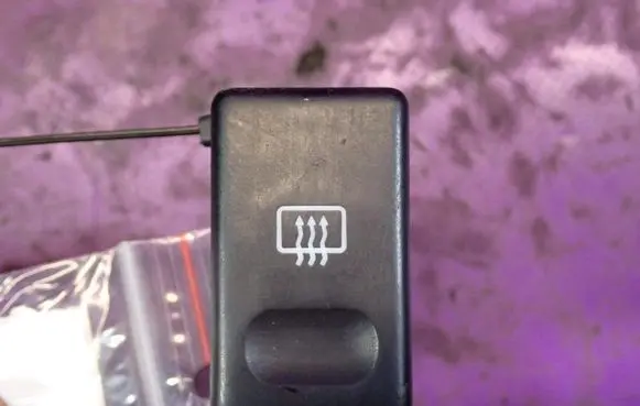 Ford Galaxy Windscreen/window heater switch 