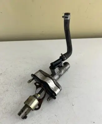 Toyota RAV 4 (XA20) Clutch master cylinder