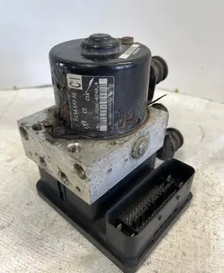 Volkswagen Touran I ABS Pump 1K0907379AC 00005305H0 10096003593