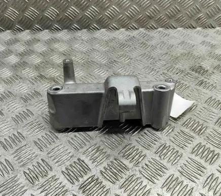 Volvo XC40 Engine mounting bracket 31686307