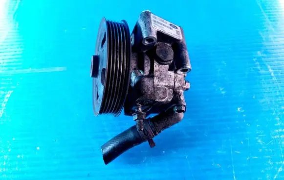 Ford Mondeo MK IV Power steering pump 6G913A696CE