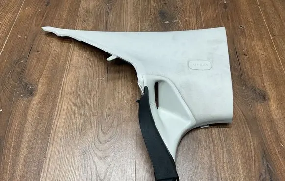 Mercedes-Benz E W213 (C) pillar trim A2136900925