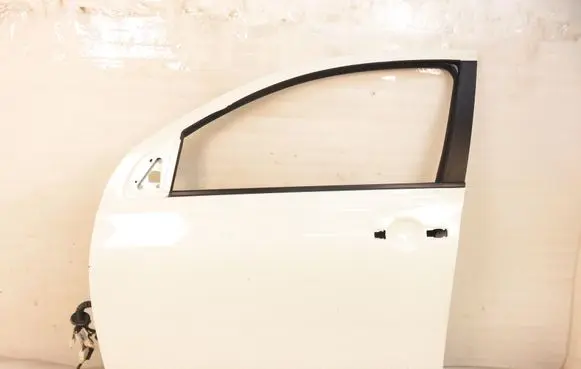 Nissan Qashqai Front door 