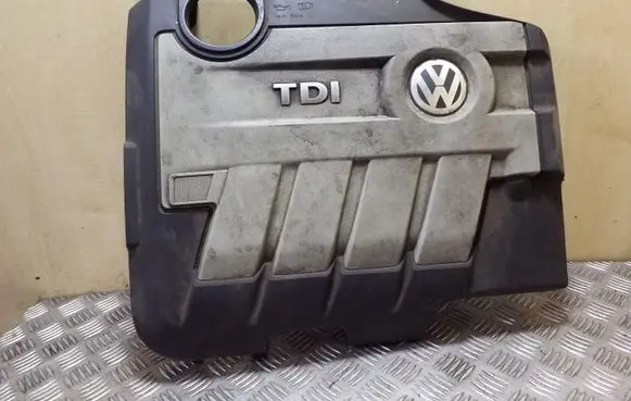 Volkswagen Tiguan Engine cover (trim) 03L103925AM