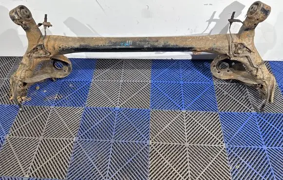 Toyota Prius (XW30) Rear axle beam 