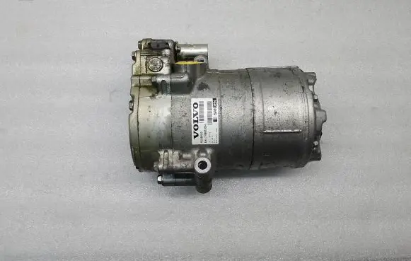Volvo XC60 Supercharger P32260523 2158812054