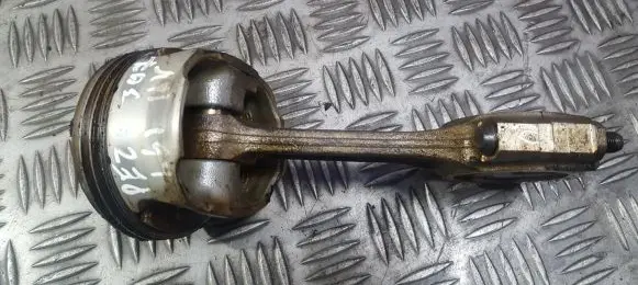 Peugeot 307 Piston with connecting rod