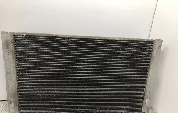 BMW 5 E60 E61 Coolant radiator 7795878 59990003