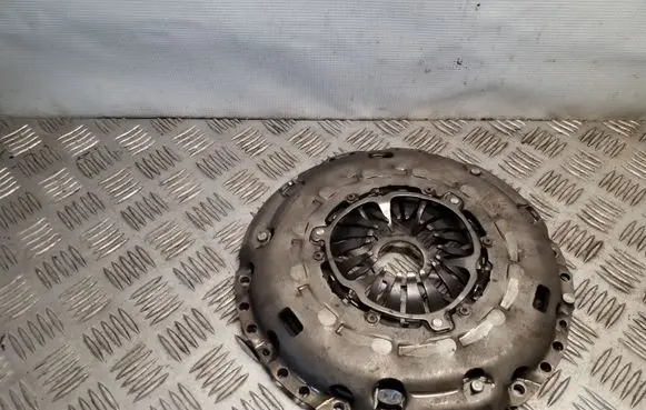 Skoda Superb B6 (3T) Pressure plate 124035410