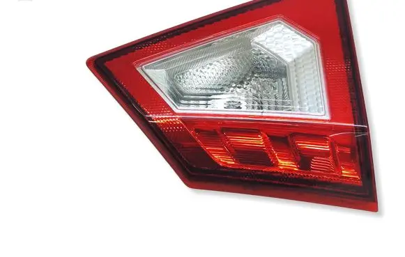 Suzuki Vitara (LY) Tailgate rear/tail lights 13218097 E423287