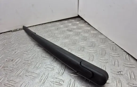 Nissan Qashqai Rear wiper blade arm 28781JD00A