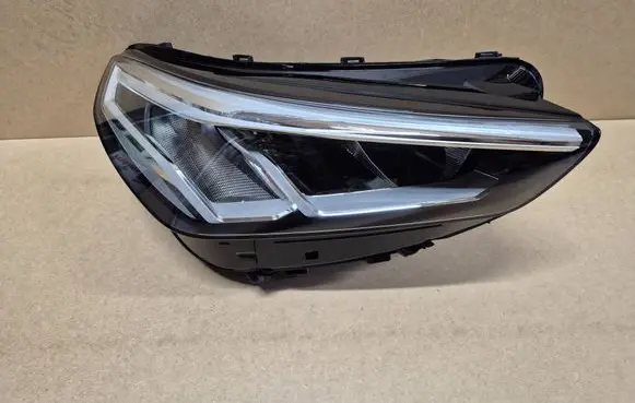 BMW X1 U11 Headlight/headlamp 5A9A222