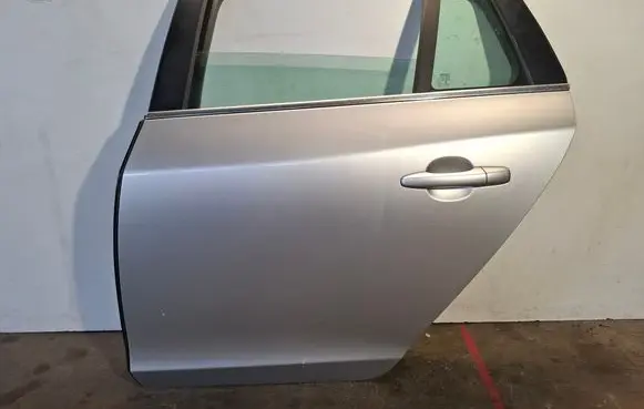 Rear door
