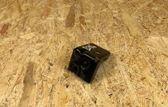 Mercedes-Benz EQC Radiator mount bracket A2056260112