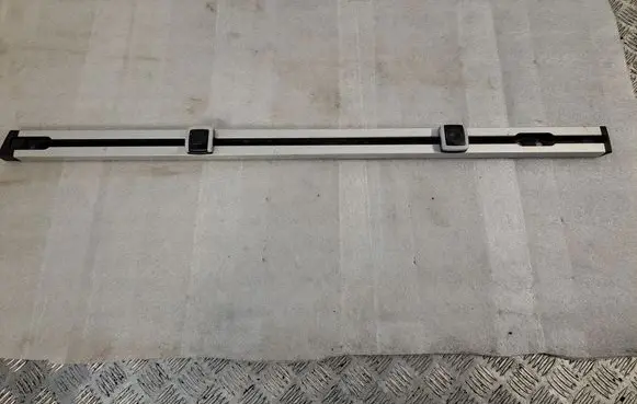 Toyota Avensis T270 Other trunk/boot trim element 043990000600 5842005010