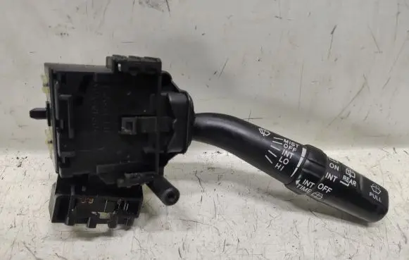 Toyota Avensis Verso Wiper control stalk 846522G470 173654