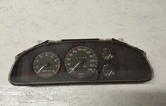 Mazda 323 F Speedometer (instrument cluster) 769216250