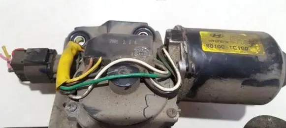 Hyundai Getz Wiper motor 981001c100 98100-1c100