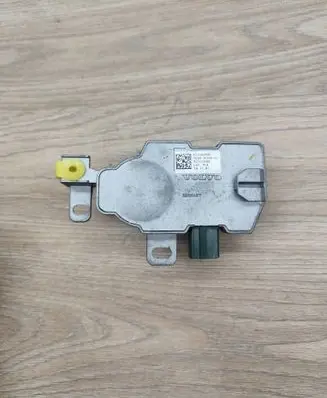 Volvo XC70 Steering wheel lock P31202090 T272C990E