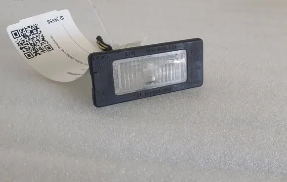 Volkswagen Sharan Number plate light 5N0943021 07168