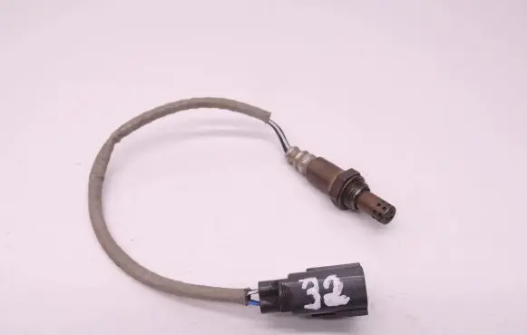 Volvo V50 Lambda probe sensor 30677175 D32